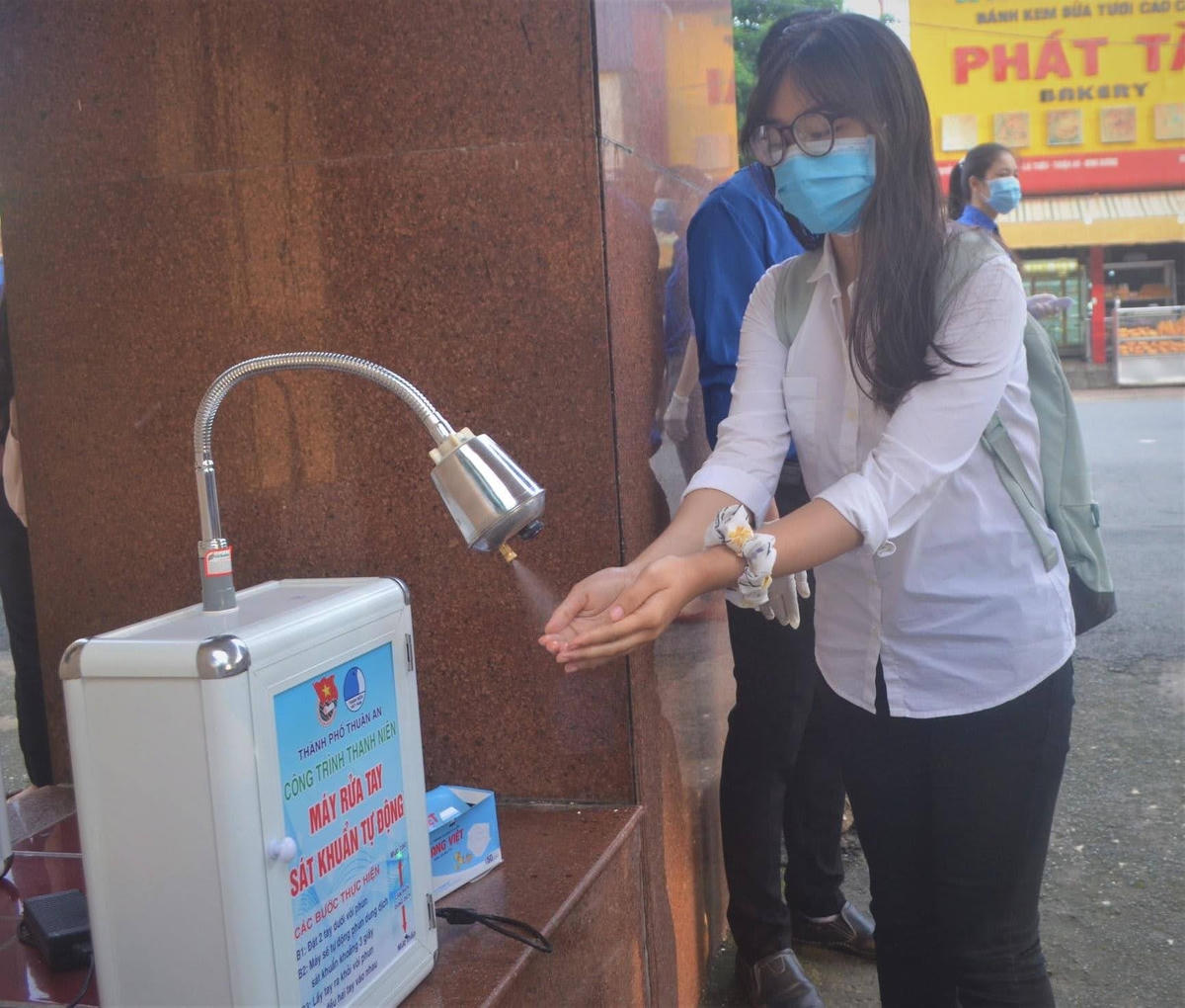 Các trường học ở TP HCM nâng cao cảnh giác trước dịch Covid-19.