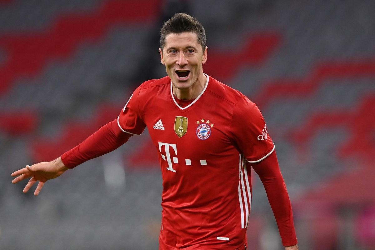 2. Robert Lewandowski | Tuổi: 32 | CLB: Bayern Munich | Định giá chuyển nhượng: 60 triệu Euro