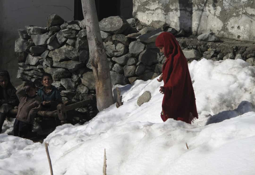 Ngôi làng Bagaro Serai ở Kohistan, Pakistan đã hứng chịu một trận tuyết lở đặc biệt khủng khiếp khiến hơn 100 người thiệt mạng.  