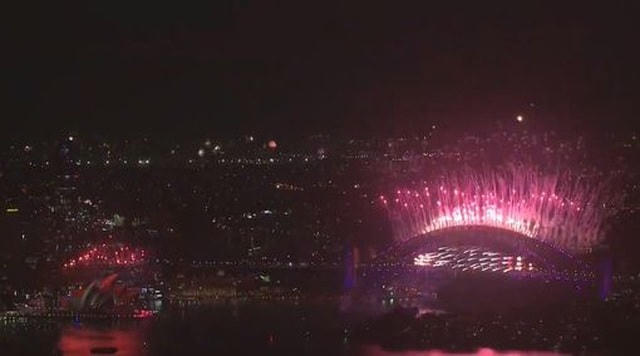 Màn trình diễn pháo hoa chào đón năm mới 2021 của Sydney.