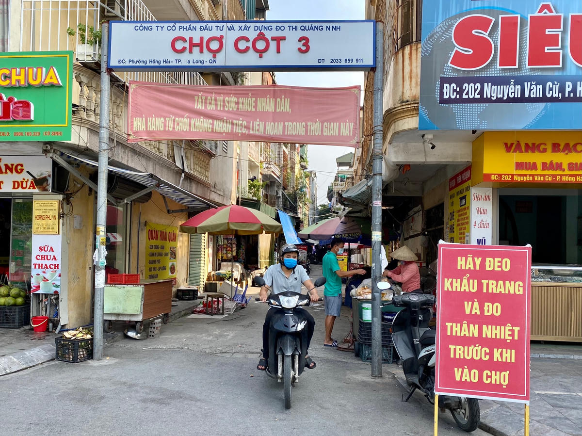 [ẢNH] Quảng Ninh: Người dân nâng cao ý thức chủ động phòng, chống dịch
