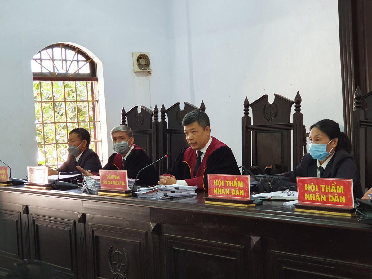 HĐXX TAND tỉnh Đắk Nông xét xử vụ án Trịnh Sướng và các đồng phạm.