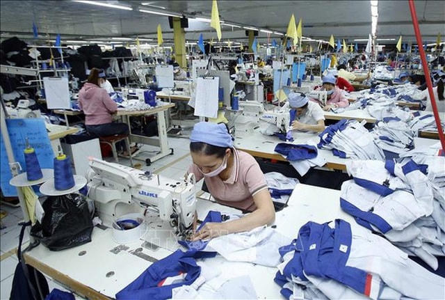 Thực hiện chính sách phúc lợi tốt “chìa khóa” để giữ chân NLĐ.
