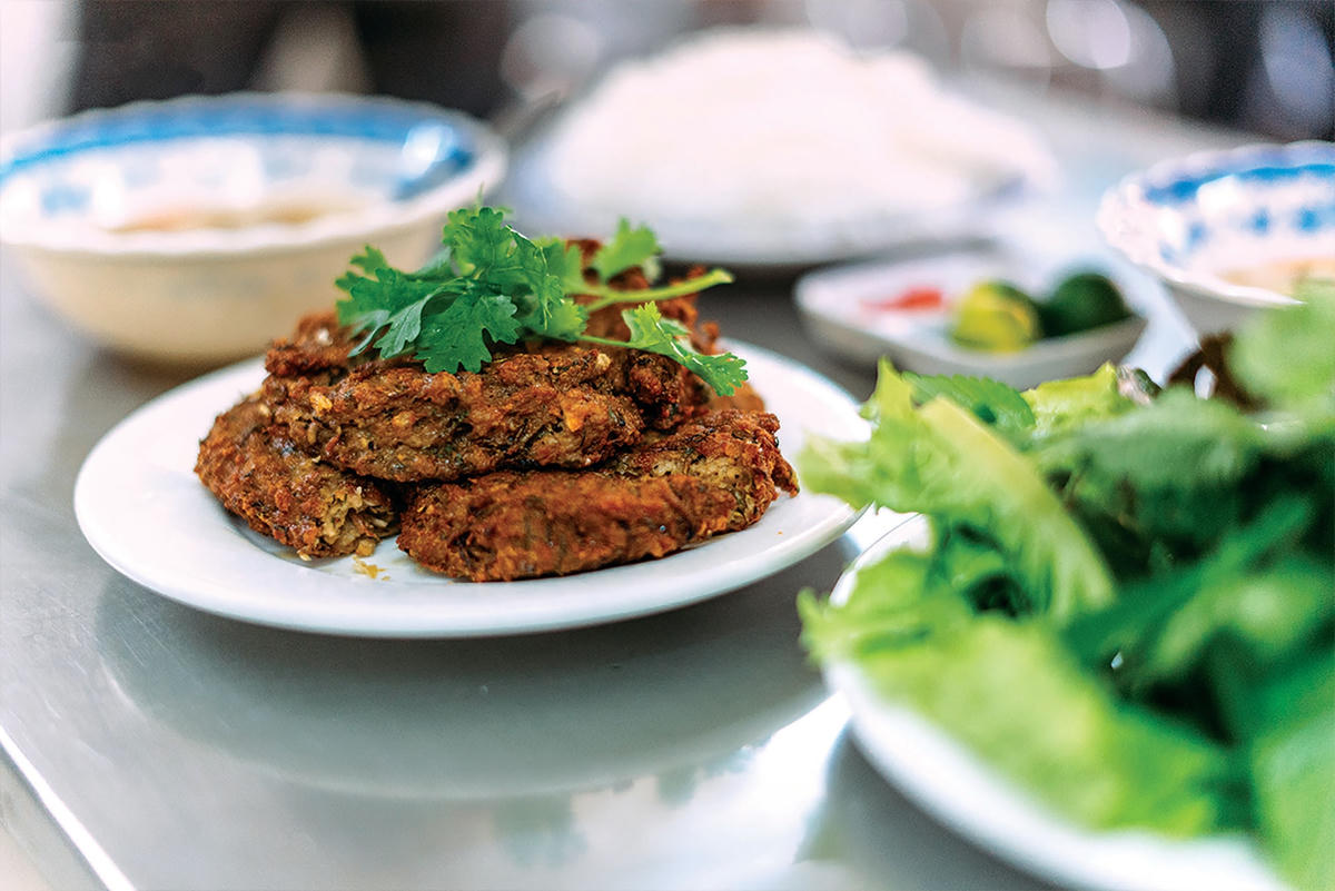 Món chả rươi.
