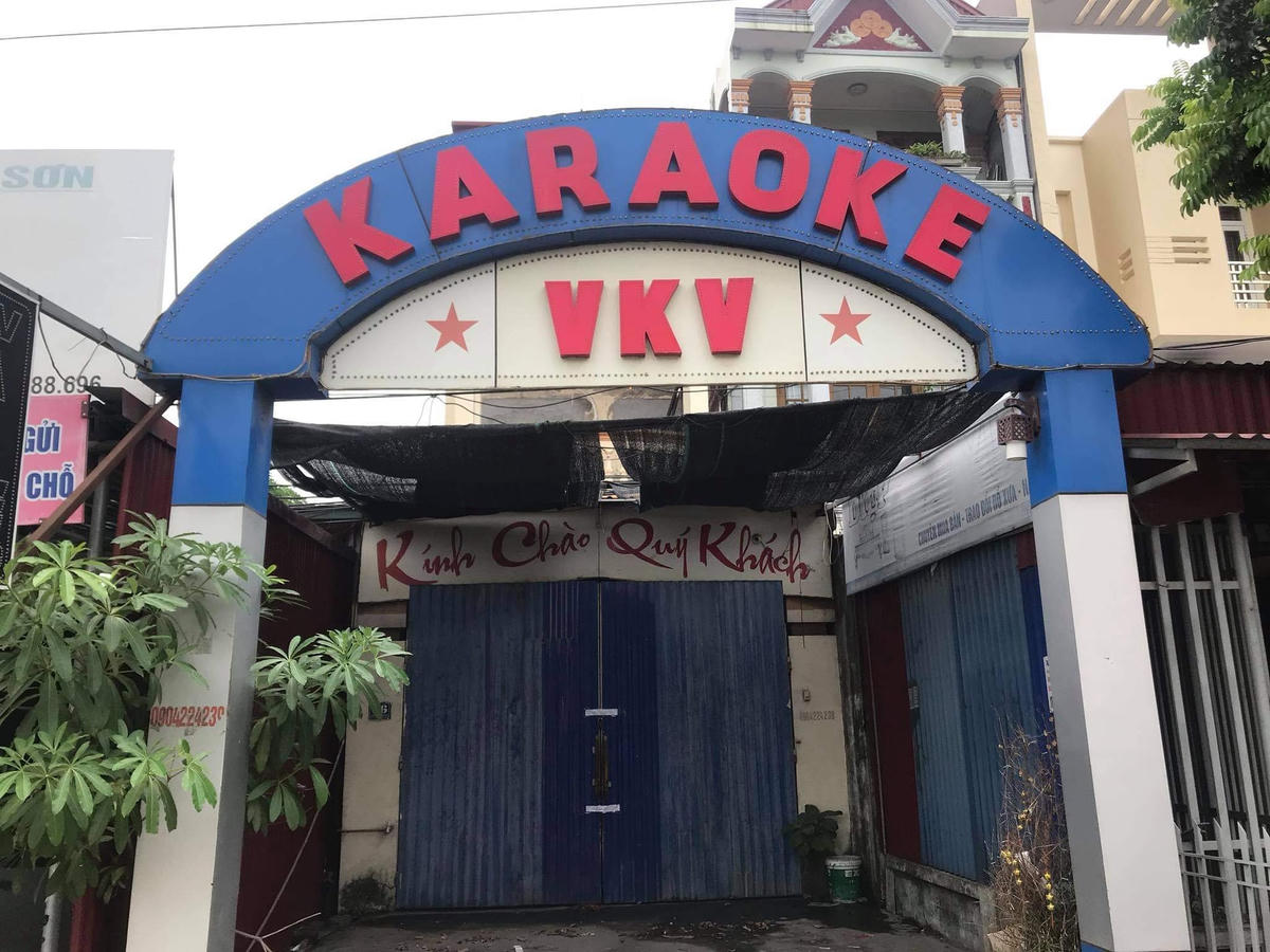 Quán karaoke VKV nơi phát hiện thư ký tòa án dương tính với ma túy.