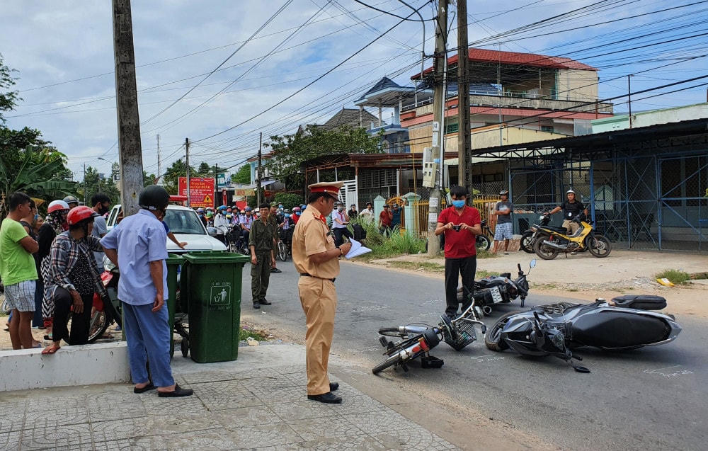 Cơ quan chức năng thực nghiệm lại hiện trường vụ việc vào sáng 9/12