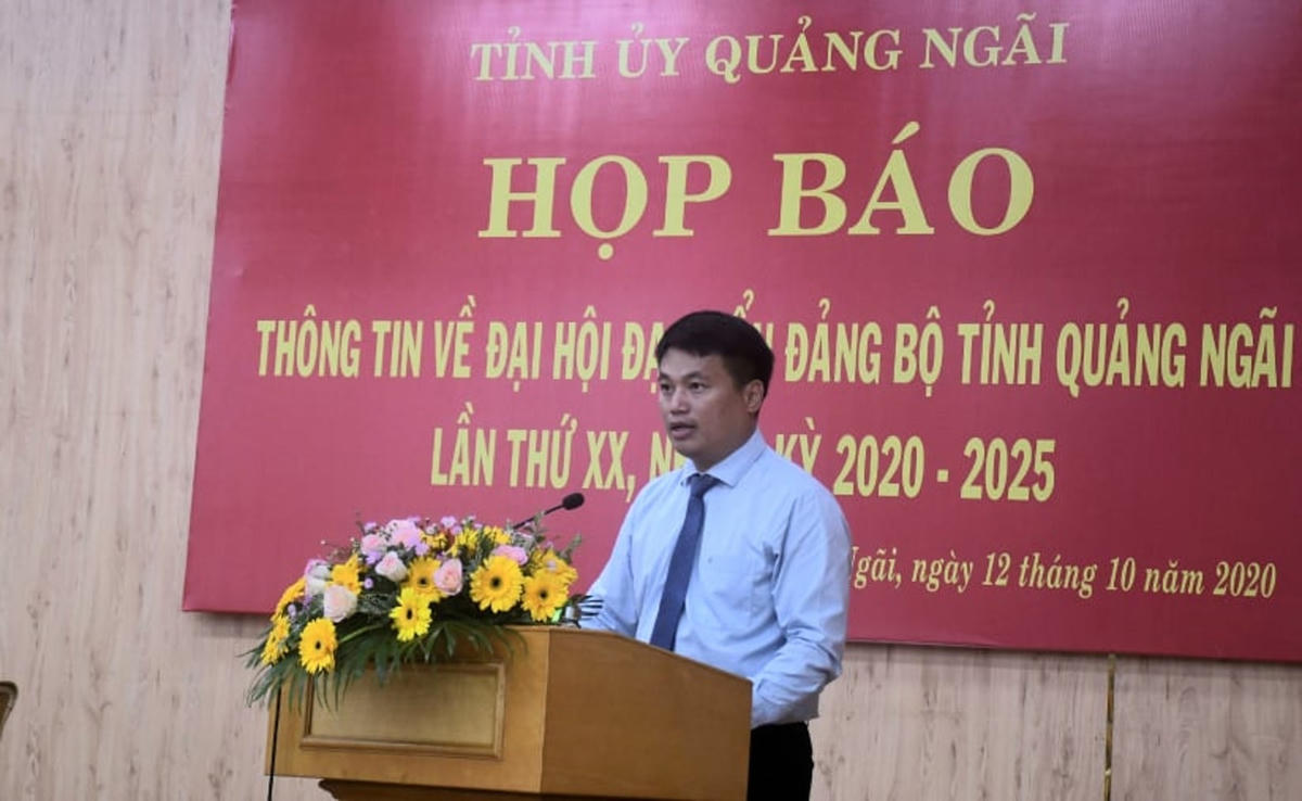 Ông Đặng Ngọc Huy, Phó Bí thư Thường trực Tỉnh ủy Quảng phát biểu tại buổi họp báo.