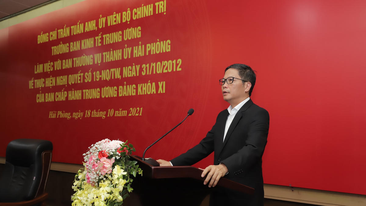 Uỷ viên Bộ Chính trị, Trưởng Ban Kinh tế TƯ, Phó Trưởng ban Thường trực tổng kết Nghị quyết 19 – NQ/TW Trần Tuấn Anh làm việc với Hải Phòng.