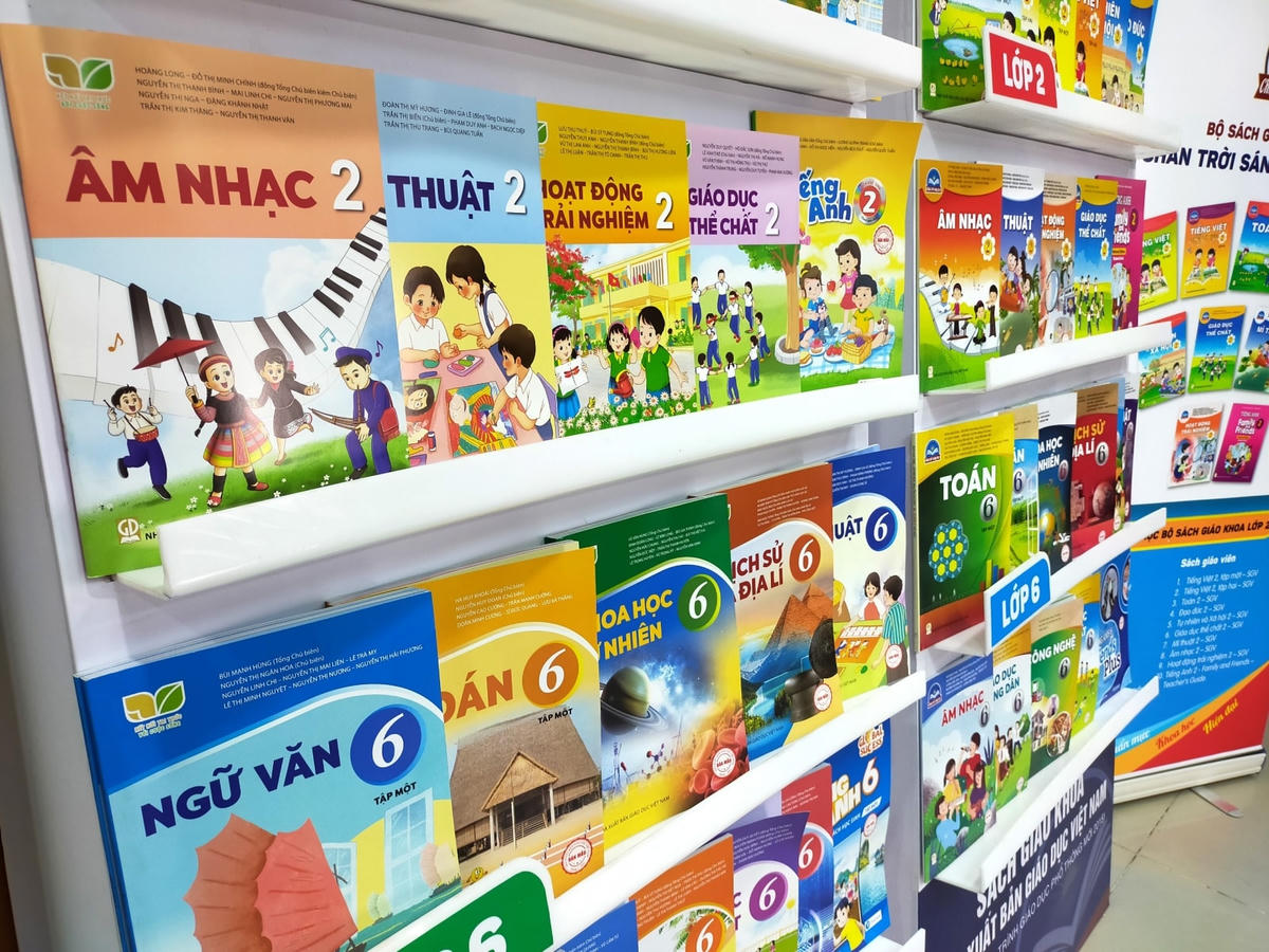 SGK mới có giá tăng cao hơn nhiều so với sách hiện hành.