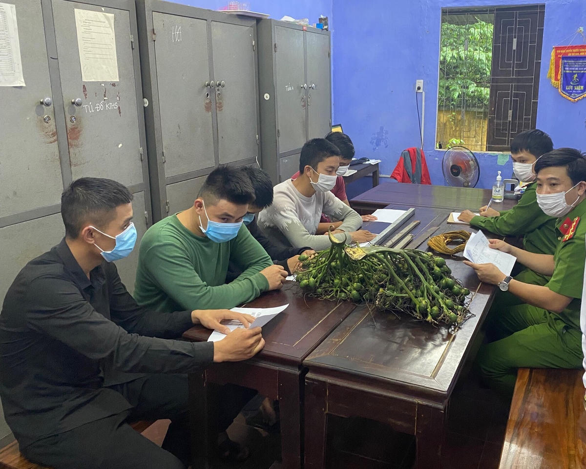 Các đối tượng làm việc với cơ quan Công an.