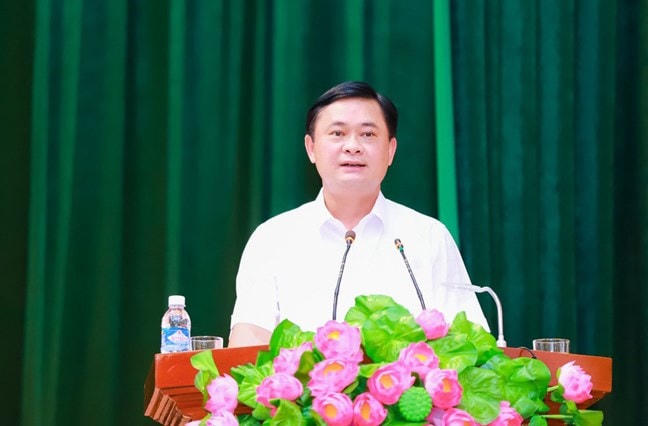 Bí thư Tỉnh ủy Nghệ An Thái Thanh Quý trình bày chương trình hành động. Ảnh: Thành Duy - Báo Nghệ An.  