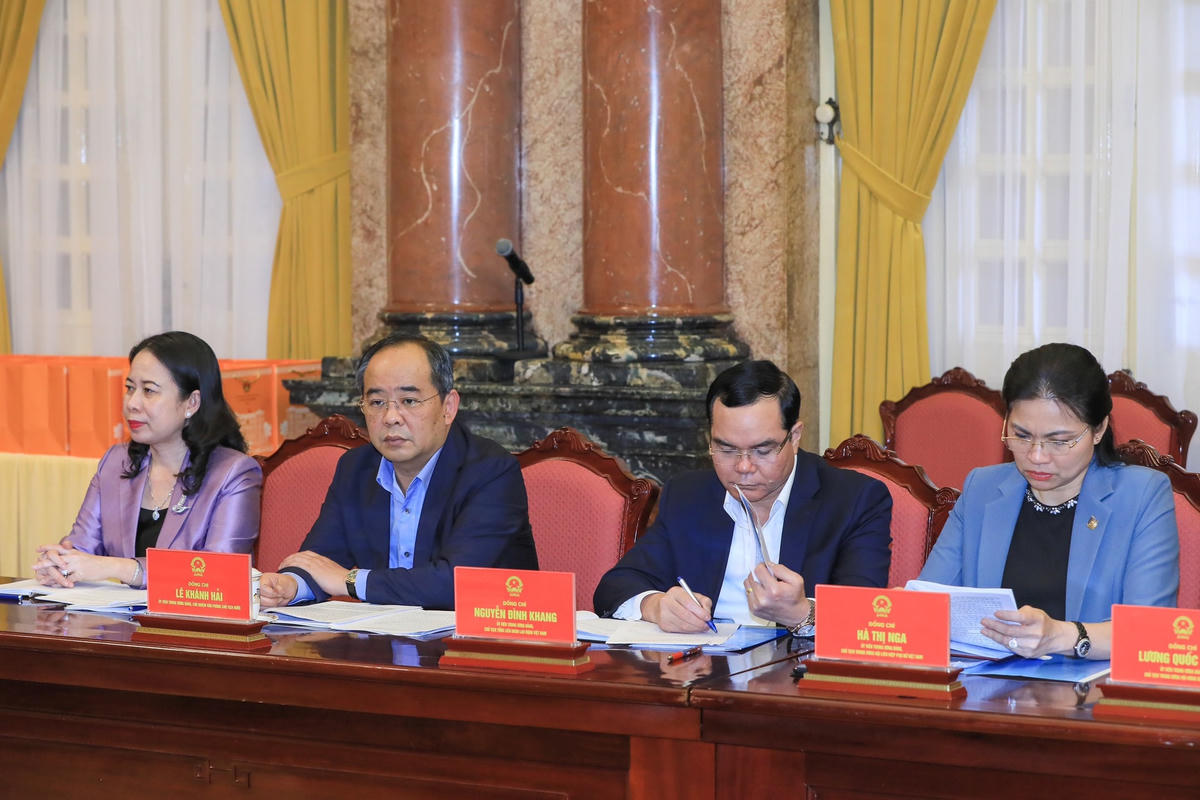 Các đại biểu tham dự Hội nghị.