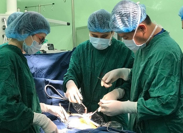 Nhiều ca phẫu thuật phức tạp vì bệnh nhân đến viện muộn.