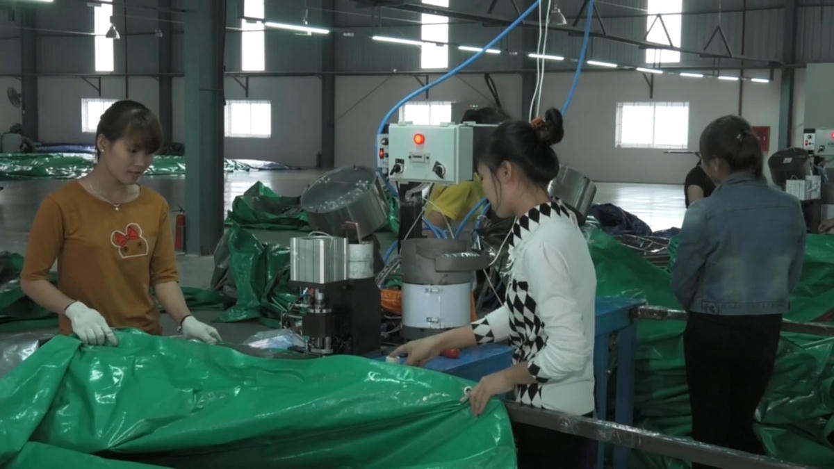 Tân Sơn nay đã hình thành liên kết từ sản xuất nguyên liệu, chế biến và tiêu thụ một số sản phẩm.