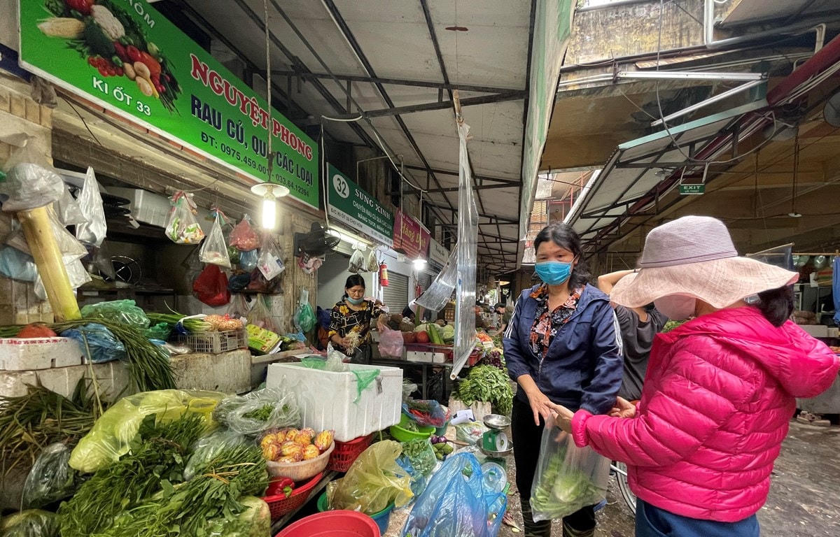 Rau xanh tăng giá mạnh.