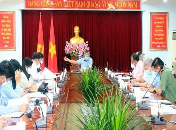 Phó Bí thư thường trực tỉnh Đồng Nai Hồ Thanh Sơn chủ trì cuộc họp. Ảnh: NT.