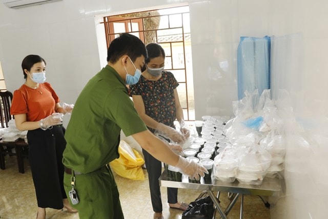[ẢNH] Bên trong 3 thôn bị cách ly tại xã Tô Hiệu, Thường Tín, Hà Nội