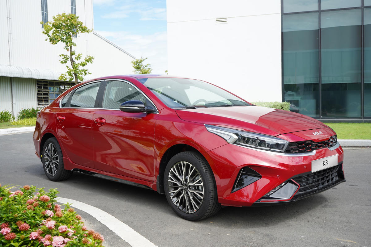 Bộ đôi Kia K3 Turbo GT & 2.0 Premium: Thêm lựa chọn cho khách hàng yêu thích thể thao, mạnh mẽ