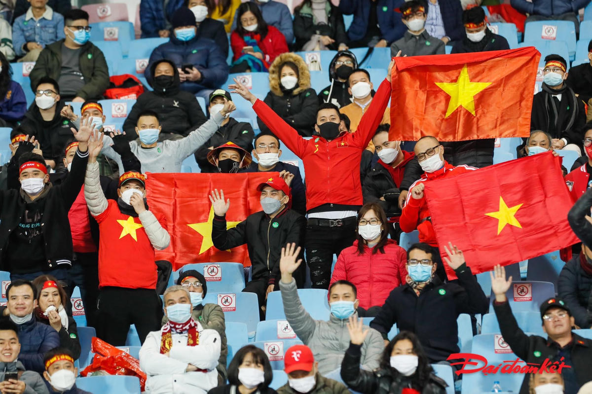 Rất nhiều cổ động viên đã có mặt tại sân Mỹ Đình tối nay.