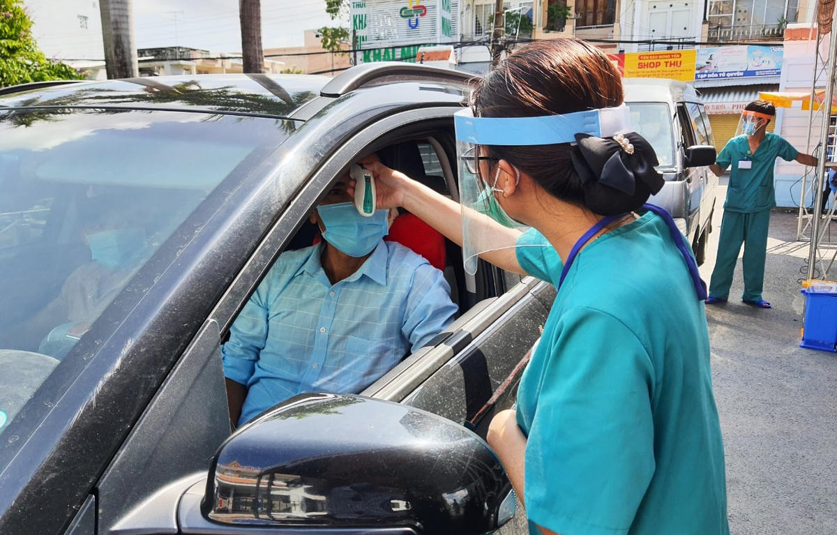 Các điểm chốt tăng cường công tác phòng, chống dịch.