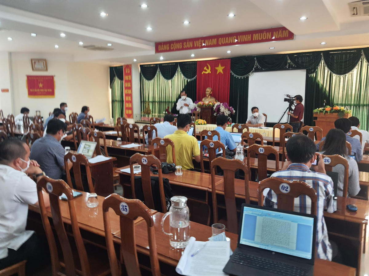 Quan cảnh buổi họp báo sáng nay