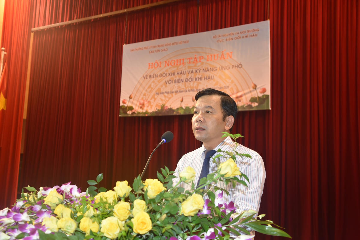 Ông Trương Đức Trí, Phó Cục trưởng Cục Biến đổi khí hậu Bộ Tài nguyên và Môi trường phát biểu tại Hội nghị. Ảnh: Trung Quân.