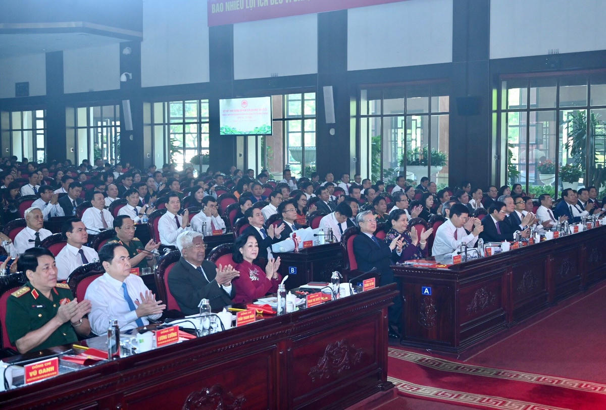 Các đại biểu tham dự lễ tuyên dương.