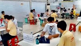 Điểm tiêm vắc xin ở Khánh Hòa.