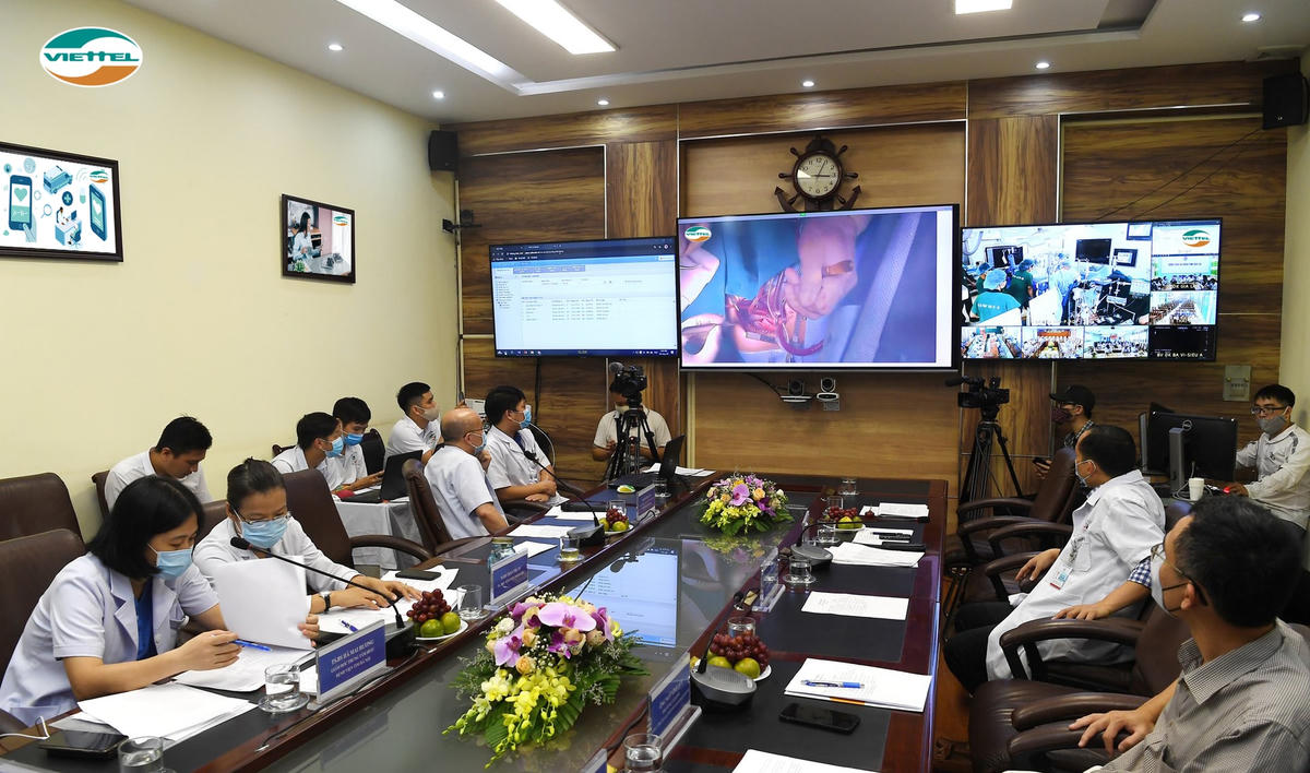 Hệ thống khám, chữa bệnh từ xa Viettel Telehealth