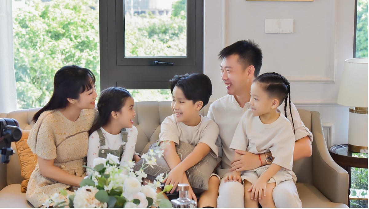 Ốc Thanh Vân hạnh phúc khi ba con đều yêu thích không gian sống tại Aqua City