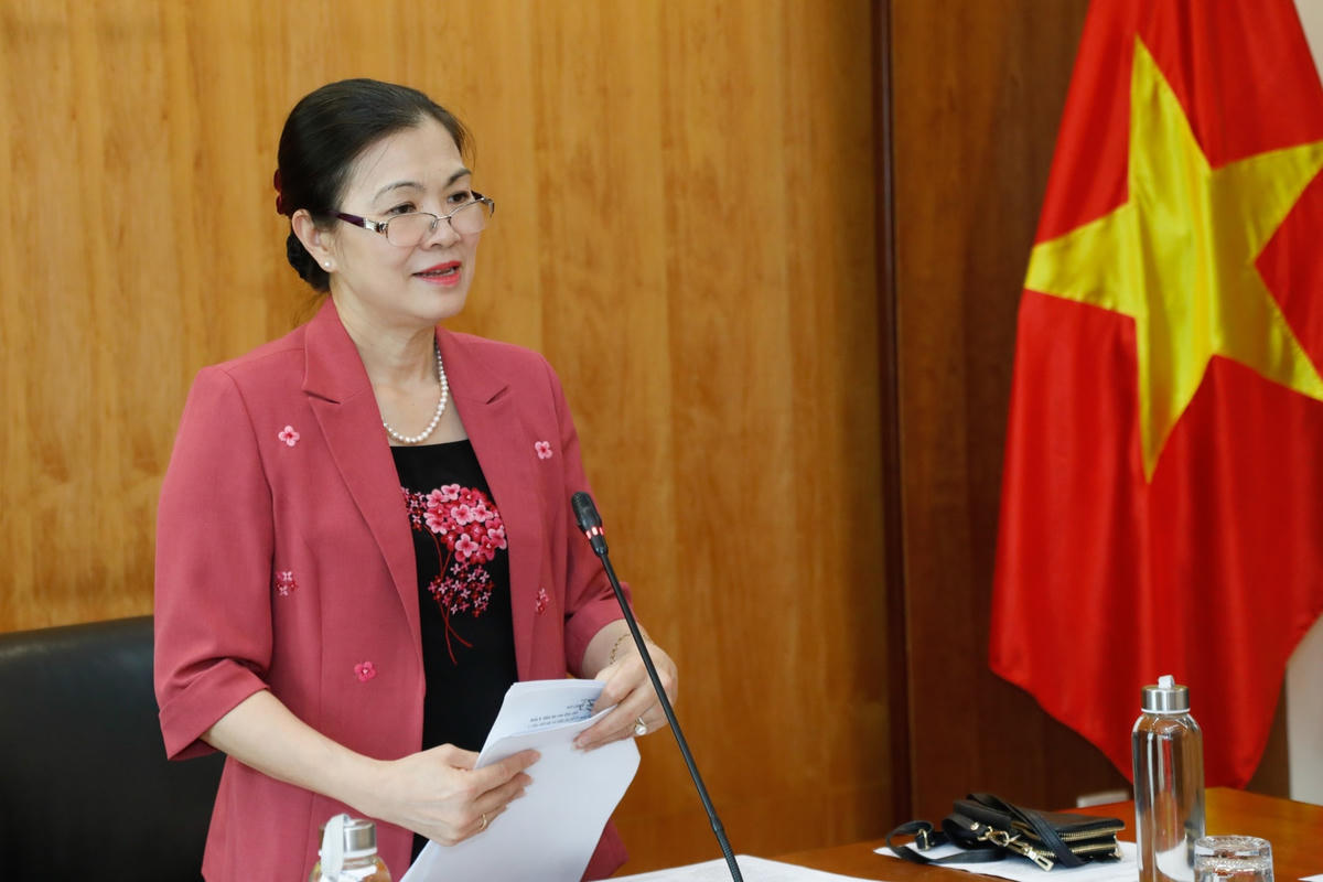 Phó Chủ tịch Trương Thị Ngọc Ánh phát biểu tại cuộc họp.