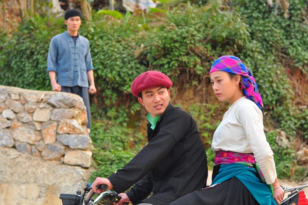Cảnh trong phim “Lặng yên dưới vực sâu”.