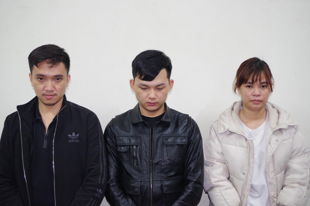 Ba bị can tại Cơ quan điều tra.
