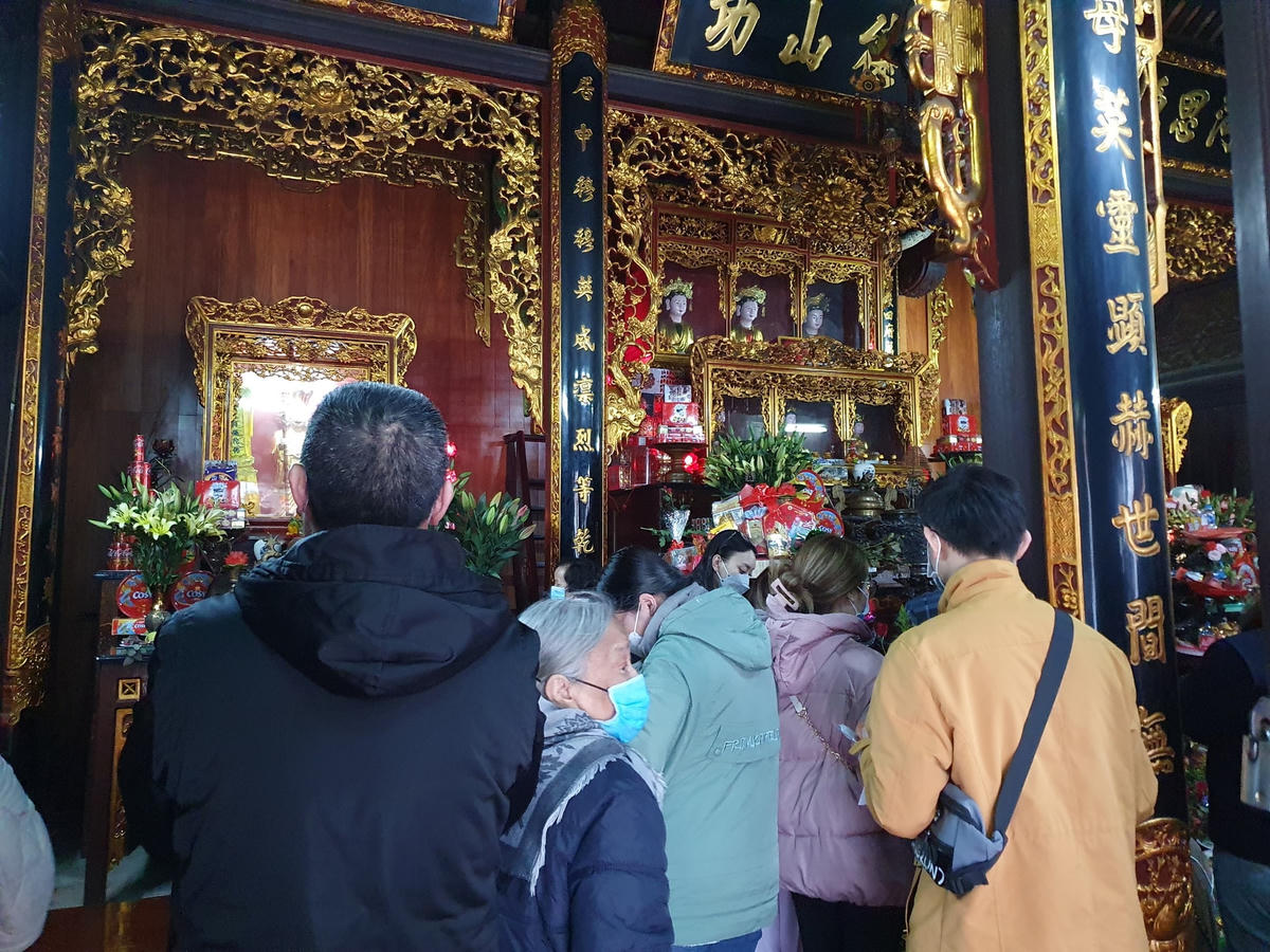 Người Hà Nội đi lễ Rằm tháng Giêng