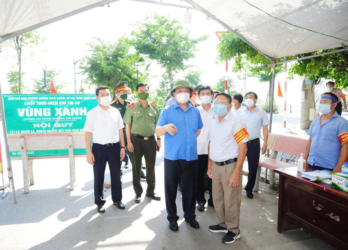 Bí thư Thành uỷ Hà Nội Đinh Tiến Dũng yêu cầu huyện Quốc Oai giữ bằng được kết quả hiện tại là “vùng xanh”, “huyện xanh” ngày càng vững chắc.