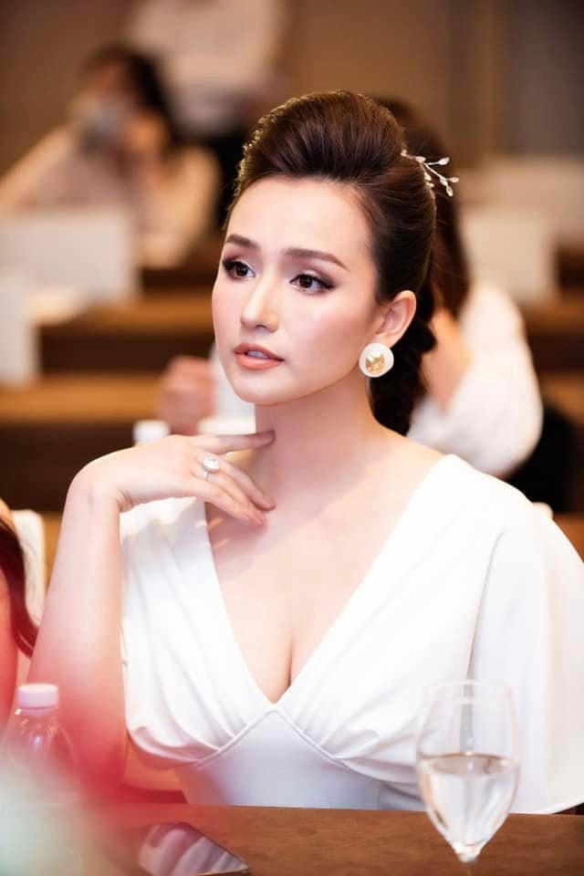 Lã Thanh Huyền trở lại màn ảnh với vai diễn Cẩm Giang.