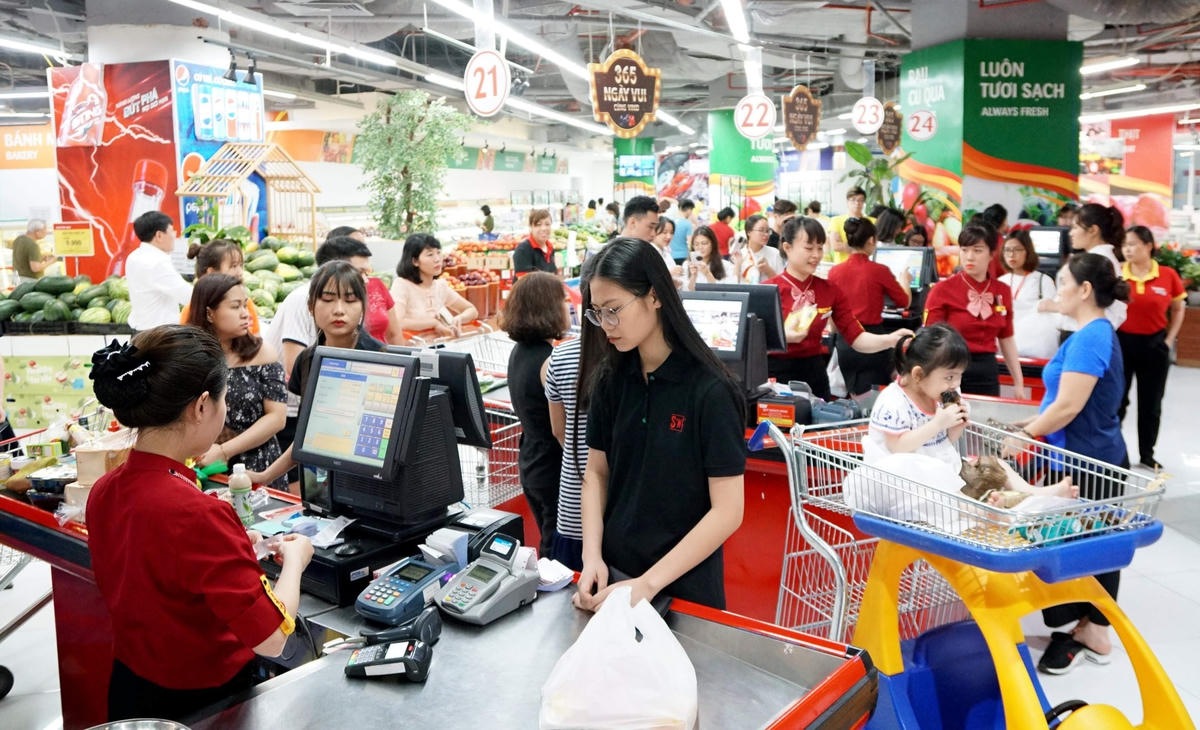 Bán lẻ nội đang từng bước xây dựng được thương hiệu. Ảnh: Quang Vinh.
