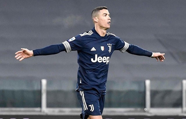 C.Ronaldo vươn lên trở thành cây săn bàn số 1 mọi thời đại với 759 bàn, ngang với cố huyền thoại Josef Bican.  