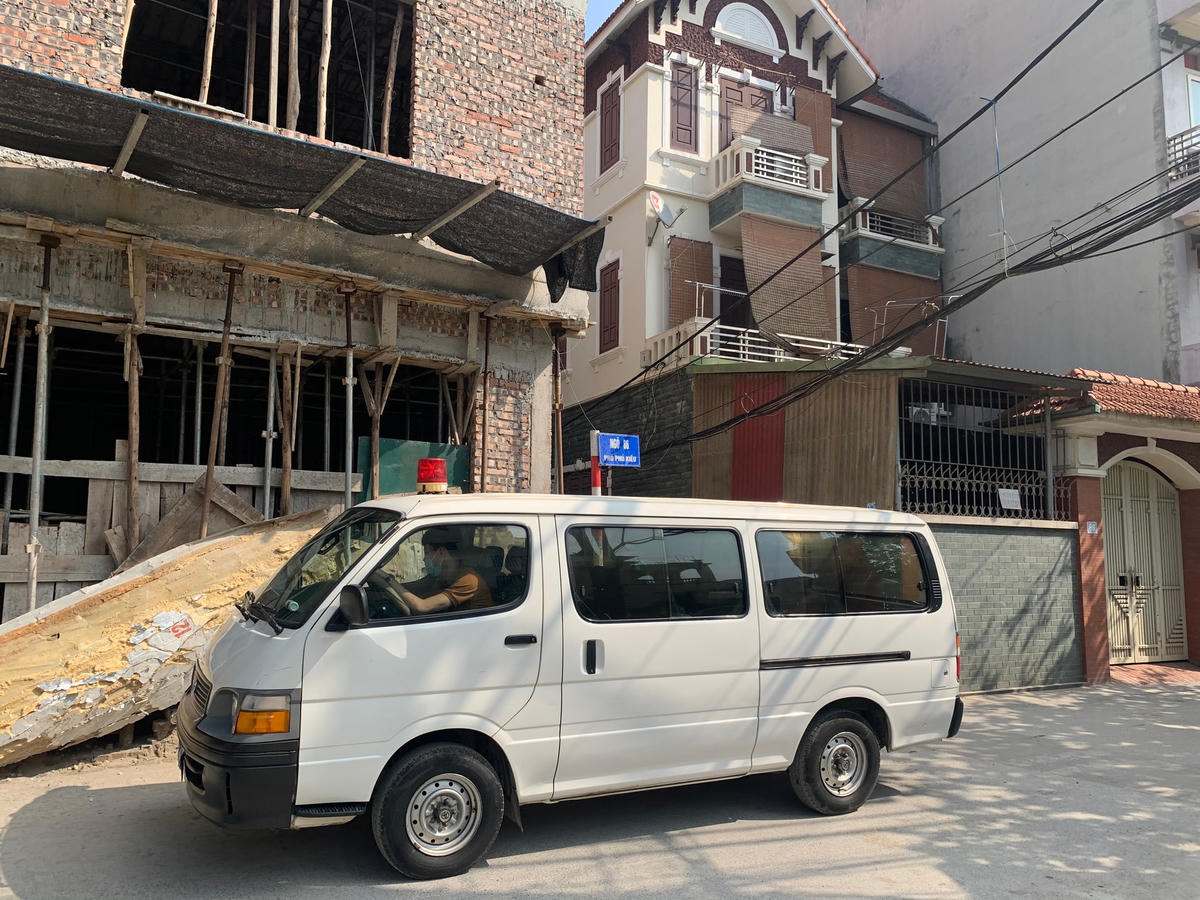 [ẢNH] Hà Nội: Cận cảnh khu vực có bệnh nhân Covid-19 tại Bắc Từ Liêm