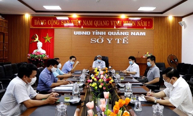 Hơn 20 ngày của Thứ trưởng Nguyễn Trường Sơn ở tâm dịch Covid-19 Đà Nẵng