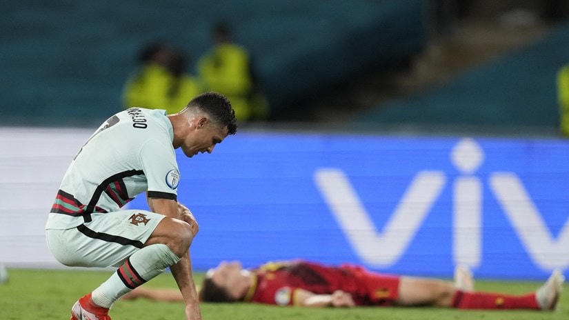 Ronaldo và đồng đội dừng bước ở EURO 2020. (Nguồn: AFP/Getty Images).