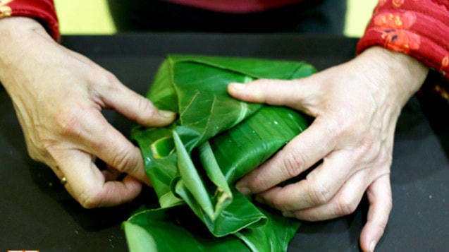 Bí kíp gói bánh chưng đẹp và vuông trong ngày Tết
