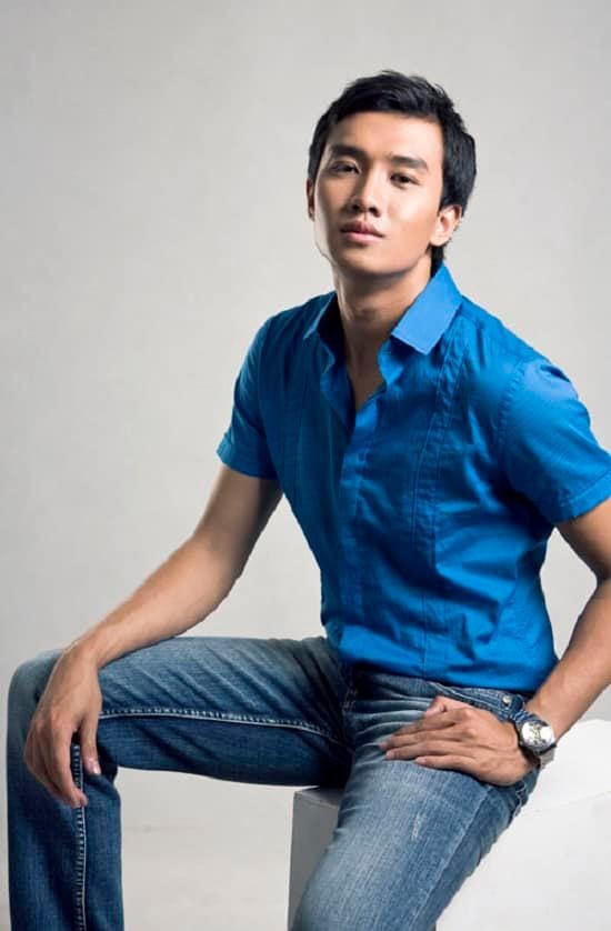 Quốc Trường 10 năm về trước có vẻ gầy hơn so với thời điểm hiện tại.