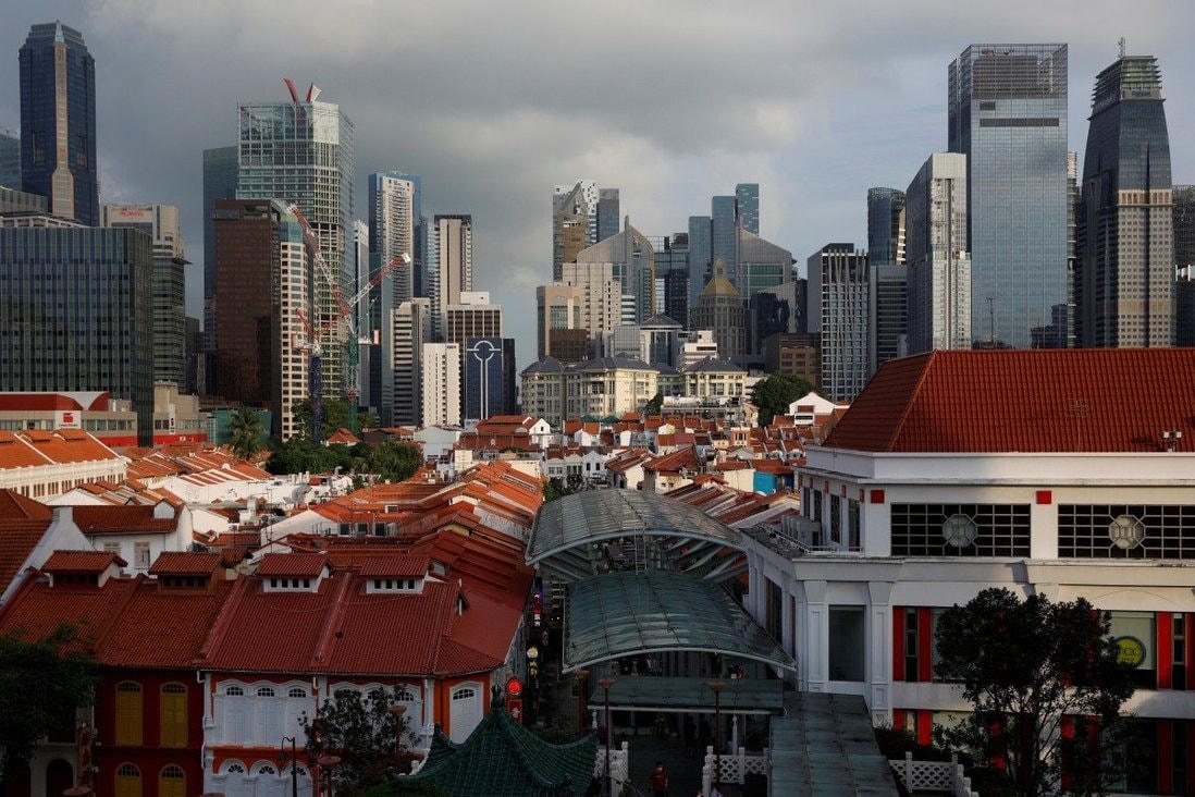 Singapore đã ghi nhận 184.419 trường hợp mắc Covid-19 kể từ khi bắt đầu đại dịch vào năm ngoái. Ảnh: Reuters.