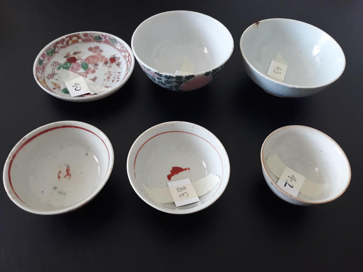 Hiện vật gốm sứ qua các thời kỳ lịch sử.