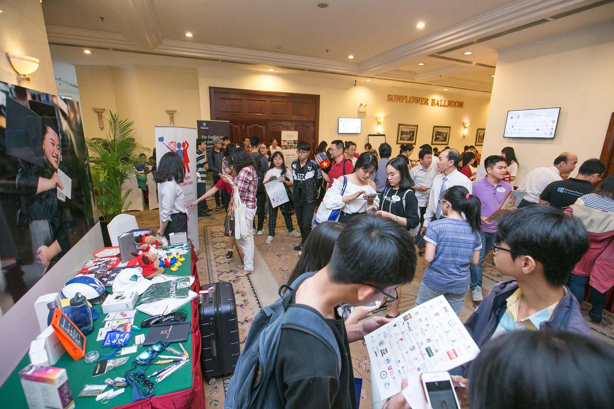 Du học sinh Việt Nam tại Mỹ hoang mang vì không kịp chuyển trường cho học kỳ mùa thu, nếu quay về Việt Nam cũng không có chuyến bay. Ảnh minh họa.