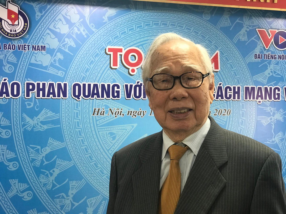 Nhà báo Phan Quang.