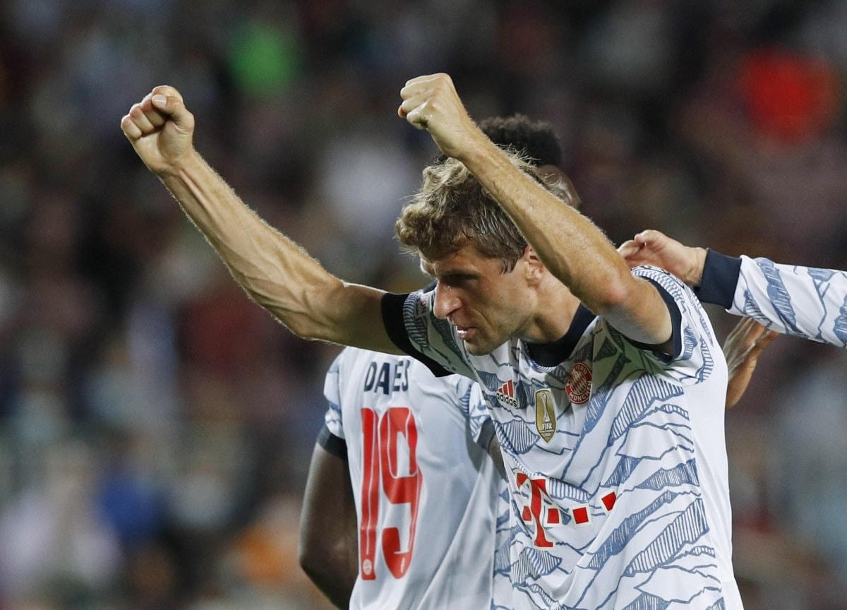 Mueller mở tỉ số cho Bayern.