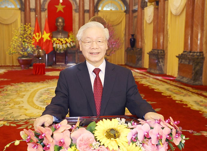 Tổng Bí thư, Chủ tịch nước Nguyễn Phú Trọng chúc tết đồng bào, đồng chí và chiến sĩ cả nước, cộng đồng người Việt Nam ở nước ngoài. Ảnh: TTXVN.