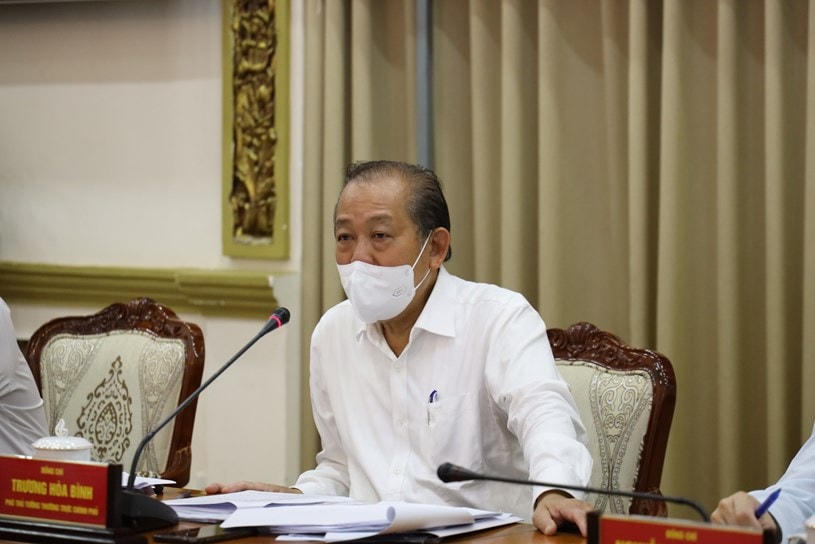 Phó Thủ tướng Thường trực Trương Hòa Bình tại cuộc họp với Thành ủy TP HCM trưa ngày 19/6. Ảnh: Trung tâm Báo chí TP HCM.